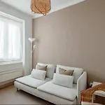 2 Bedroom With Great Transport Links To The Heart Of Апартаменты *